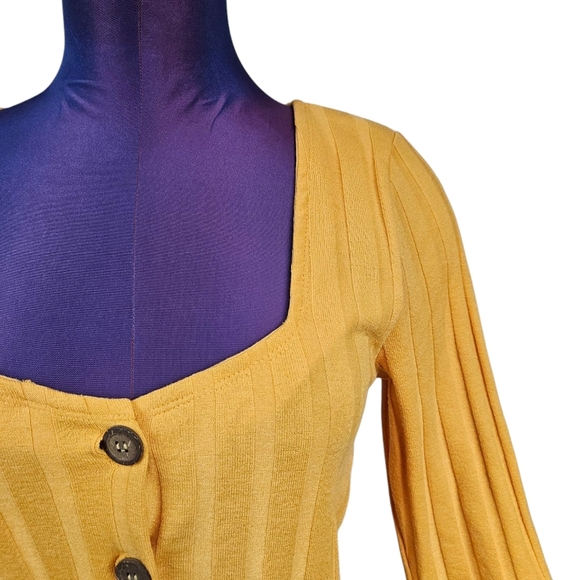 Free People Central Park Ribbed Button Down Top Gold Size Large Women's T25 - Picture 2 of 8